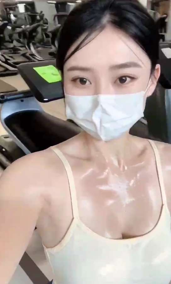 图片[2]-AI口罩美女健身写真教学，不用MJ，不用哩布，不用任何会员，纯屌丝玩法-靠谱项目库