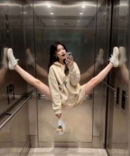 图片[2]-AI生成电梯一字马美女制作教程，条条流量上万，别再在外面被割韭菜了，全流程实操-靠谱项目库